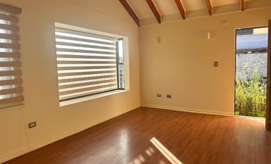 COMODA PROPIEDAD EN LA SERENA AISLADA