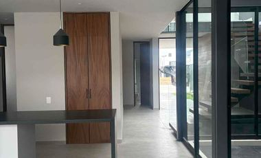 CASA EN VENTA EN EL EDEN LÓPEZ MATEOS SUR GALERÍAS SANTA ANITA