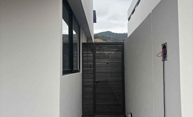 CASA EN VENTA EN EL EDEN LÓPEZ MATEOS SUR GALERÍAS SANTA ANITA