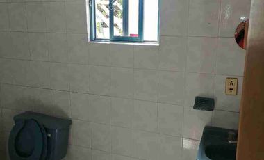 Casa con locales, Excelente propiedad!