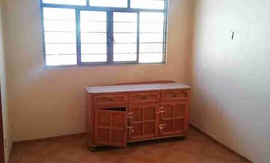 Casa con locales, Excelente propiedad!