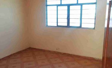 Casa con locales, Excelente propiedad!