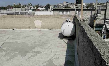 Casa con locales, Excelente propiedad!