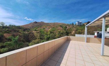 Se vende casa cerca de la Fuente de las 8 regiones, con vista panorámica