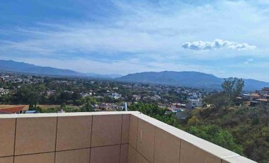 Se vende casa cerca de la Fuente de las 8 regiones, con vista panorámica