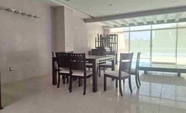Se vende casa cerca de la Fuente de las 8 regiones, con vista panorámica