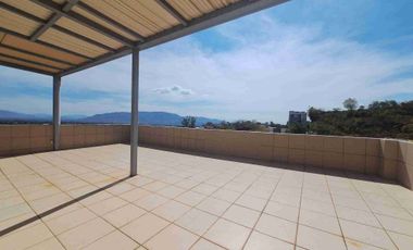 Se vende casa cerca de la Fuente de las 8 regiones, con vista panorámica