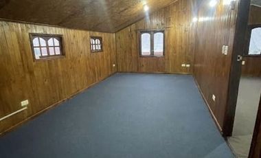 Amplia casa esquina 3D/2B cuenta con local comercial