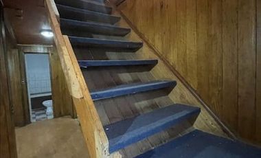 Amplia casa esquina 3D/2B cuenta con local comercial