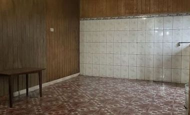 Amplia casa esquina 3D/2B cuenta con local comercial