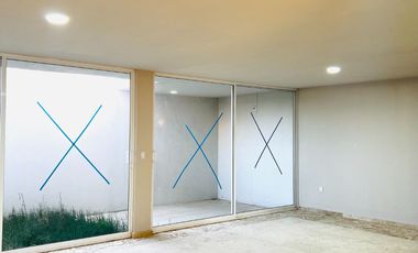 Increíble Residencia de 3 niveles con Pisos de Mármol, Rooftop y Terraza en Residencial Exclusivo