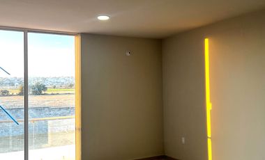 Increíble Residencia de 3 niveles con Pisos de Mármol, Rooftop y Terraza en Residencial Exclusivo