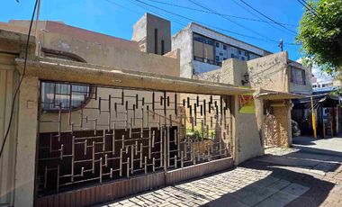 Proiedad comercial en renta, sobre Avenida Madero, justo frente al Palacio de Gobierno de la ciudad de Pachuca, Hidalgo.