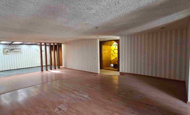 Proiedad comercial en renta, sobre Avenida Madero, justo frente al Palacio de Gobierno de la ciudad de Pachuca, Hidalgo.