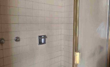 Proiedad comercial en renta, sobre Avenida Madero, justo frente al Palacio de Gobierno de la ciudad de Pachuca, Hidalgo.