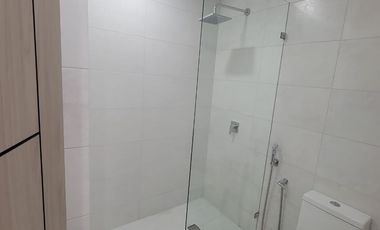 Alquiler Departamento de Lujo Semiamoblado en Titanium 1 – Ciudad Milenium, Samborondón