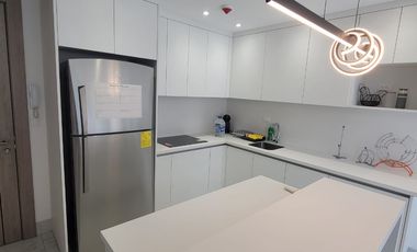 Alquiler Departamento de Lujo Semiamoblado en Titanium 1 – Ciudad Milenium, Samborondón