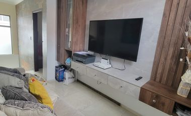 En venta lujosa y moderna casa de 4 dormitorios con piscina en Ciudad Celeste, Nuev Samborondon