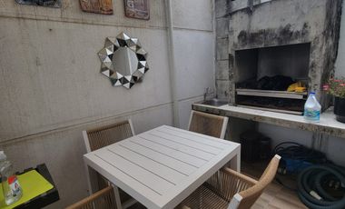 En venta lujosa y moderna casa de 4 dormitorios con piscina en Ciudad Celeste, Nuev Samborondon