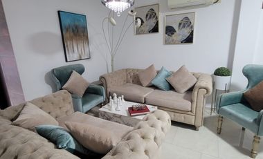 En venta lujosa y moderna casa de 4 dormitorios con piscina en Ciudad Celeste, Nuev Samborondon