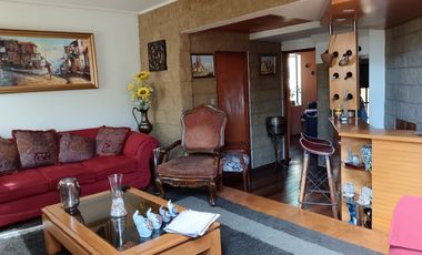 SE VENDE EXCELENTE CASA EN BARRIO RESDIDENCIAL DE QUILPUÉ