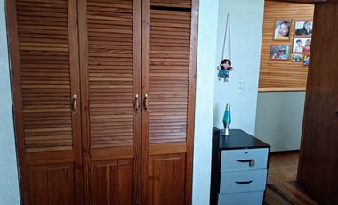 SE VENDE EXCELENTE CASA EN BARRIO RESDIDENCIAL DE QUILPUÉ