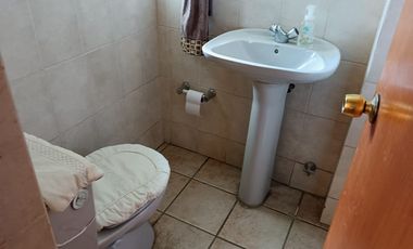 SE VENDE EXCELENTE CASA EN BARRIO RESDIDENCIAL DE QUILPUÉ