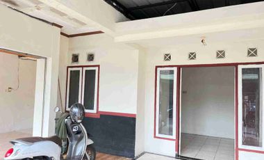 perumahan jabon bangunan masih bagus dan layak huni