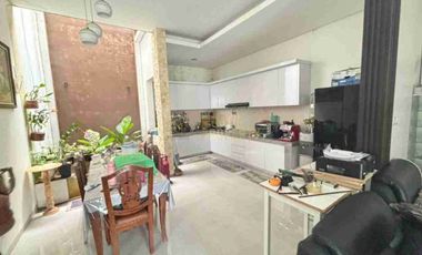 RUMAH MEWAH DIJUAL 2 MENIT DARI ARTOS MALL MAGELANG HARGA NEGO