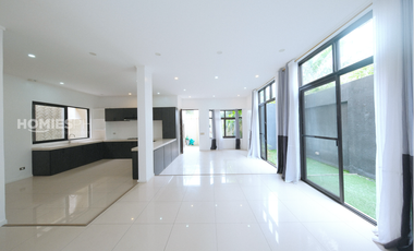 House and Lot in BF Homes NSHA for Sale