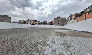 ARRIENDO TERRENO COMERCIAL CUMBAYA, CERCA AL PARQUE DE CUMBAYA