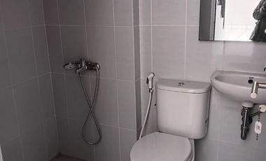 JUAL RUGI RUMAH HOEK DAYANA SUMMARECON