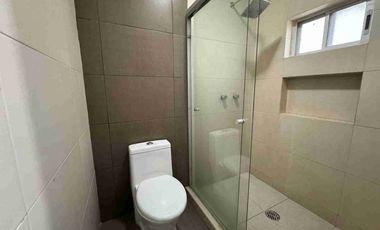 SE RENTA CASA AMUEBLADA EN CASA BLANCA CERCA IMSS