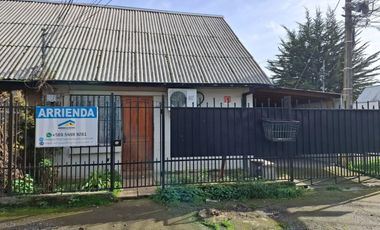 Casa de Dos Pisos, en Villa Jardín del Este