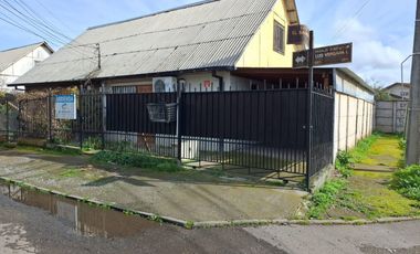 Casa de Dos Pisos, en Villa Jardín del Este