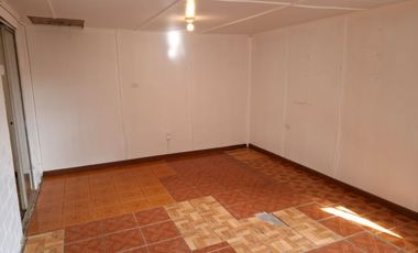 Casa de Dos Pisos, en Villa Jardín del Este