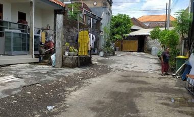 Di jual tanah & kost 6 kamar Lokasi di padang udayana Padang sambian denpasar barat