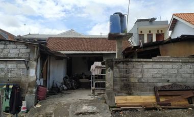 Di jual tanah & kost 6 kamar Lokasi di padang udayana Padang sambian denpasar barat