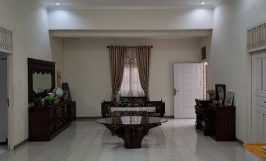 Rumah Bulatan murah, tengah kota dan siap huni lokasi Jl. Kelapa Sawit dekat Harapan raya pekanbaru