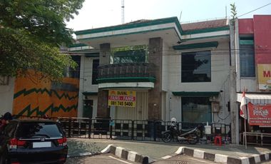 Dijual dan Disewakan Gedung 2 Lantai Ex Kantor Di Jl. Mt. Haryono , Semarang