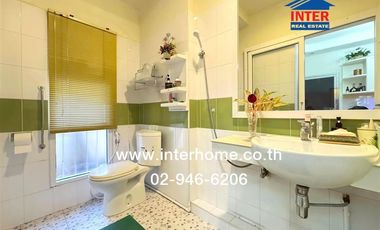 Two-story detached house, 70 sq.wa., located on Soi Ratchamankha 9, Phetkasem Road, Ratchamankha Road, Mueang Nakhon Pathom, Nakhon Pathom.