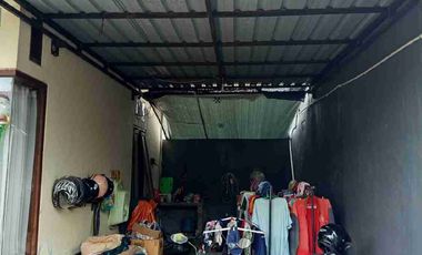 RUMAH SECOND - PATIH NAMBI, UBUNG KAJA