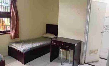 KOS-KOSAN 13 KAMAR FULL TERISI DI BELAKANG UIN CIPUTAT