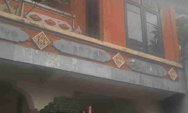 RUMAH LANTAI 2 - LOKASI GUNUNG KARANG DENPASAR BARAT