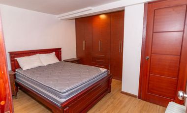 CASA RENTERA DE OPORTUNIDAD EN VENTA – 7 Departamentos - Cuenca