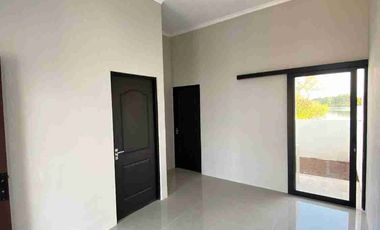 Rumah murah strategis dekat MERR surabaya