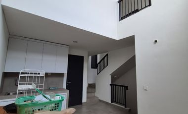 Disewa Ruko 3 Lantai Latinos Business District di Bsd City