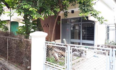 Disewakan Rumah Lokasi dekat Rumah sakit Hasan Sadikit dekat Rumah Sakit Adven Lokasi Sayap Cipaganti Sukajadi