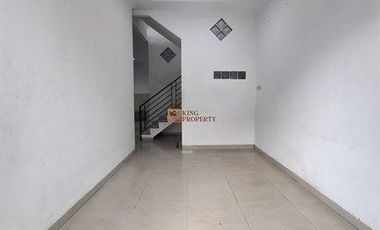 Disewakan Rumah Tomang Rawa Kepa Raya 2,5 Lantai Di pinggir Jalan Utama, Unfurnish Lokasi Rumah Dekat Pom Bensin & Kantor Cabang BCA Jakarta Barat