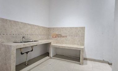 Disewakan Rumah Tomang Rawa Kepa Raya 2,5 Lantai Di pinggir Jalan Utama, Unfurnish Lokasi Rumah Dekat Pom Bensin & Kantor Cabang BCA Jakarta Barat